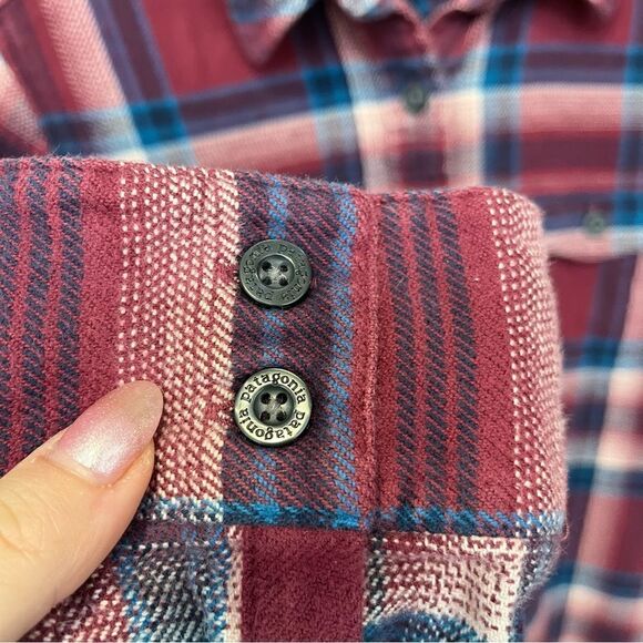 Patagonia Women's Long-Sleeved Organic Cotton Midweight Flannel Shirt - Picture 6 of 10